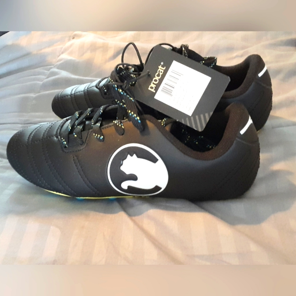 Kids soccer cleats